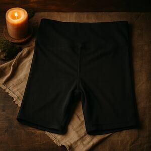 EBB & FLOW Women's Small/Medium Black High Waist Inseam Bike Shorts w/Pockets